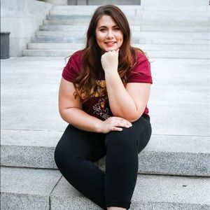 Meet your Posher, Lauren